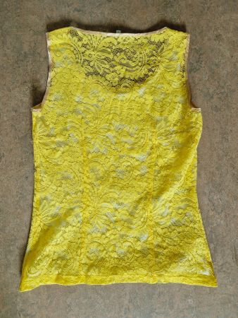 SOMMERTOP TOP S M DIKA GELB , TOP ZU ROCK HOSE JEANS