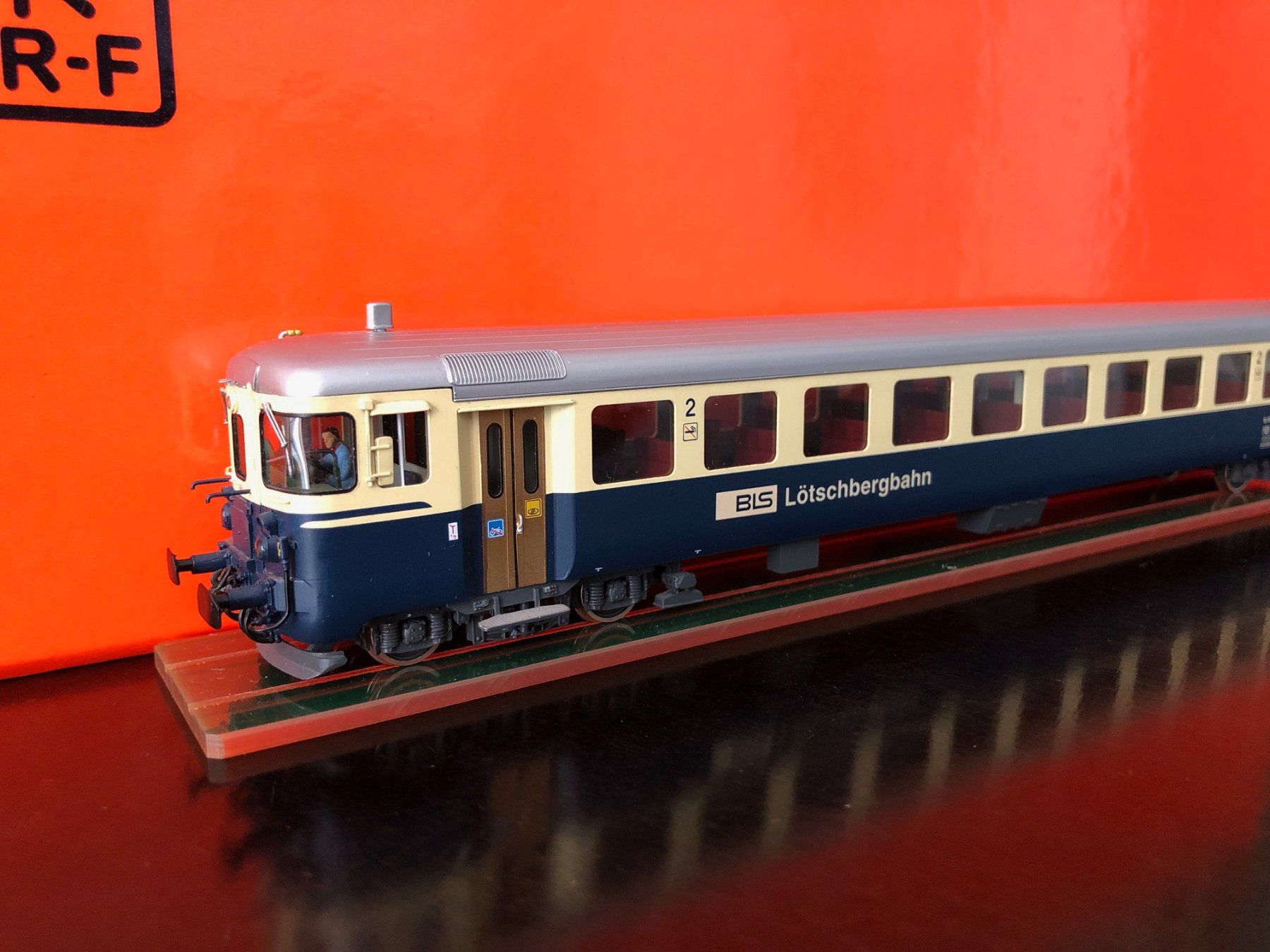 HRF Modellini di ferrovie: HRF BLS Steuerwagen Vitrinenmodell digital – Nuovo (secondo la descrizione) da St.Gallen venduto da conduit 2