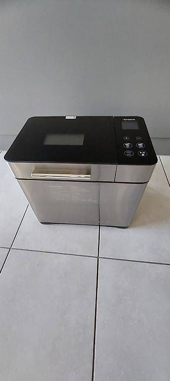 Trisa Küchengeräte: Trisa Brotbackautomat – Gebraucht aus Neftenbach von Sunny_Florida