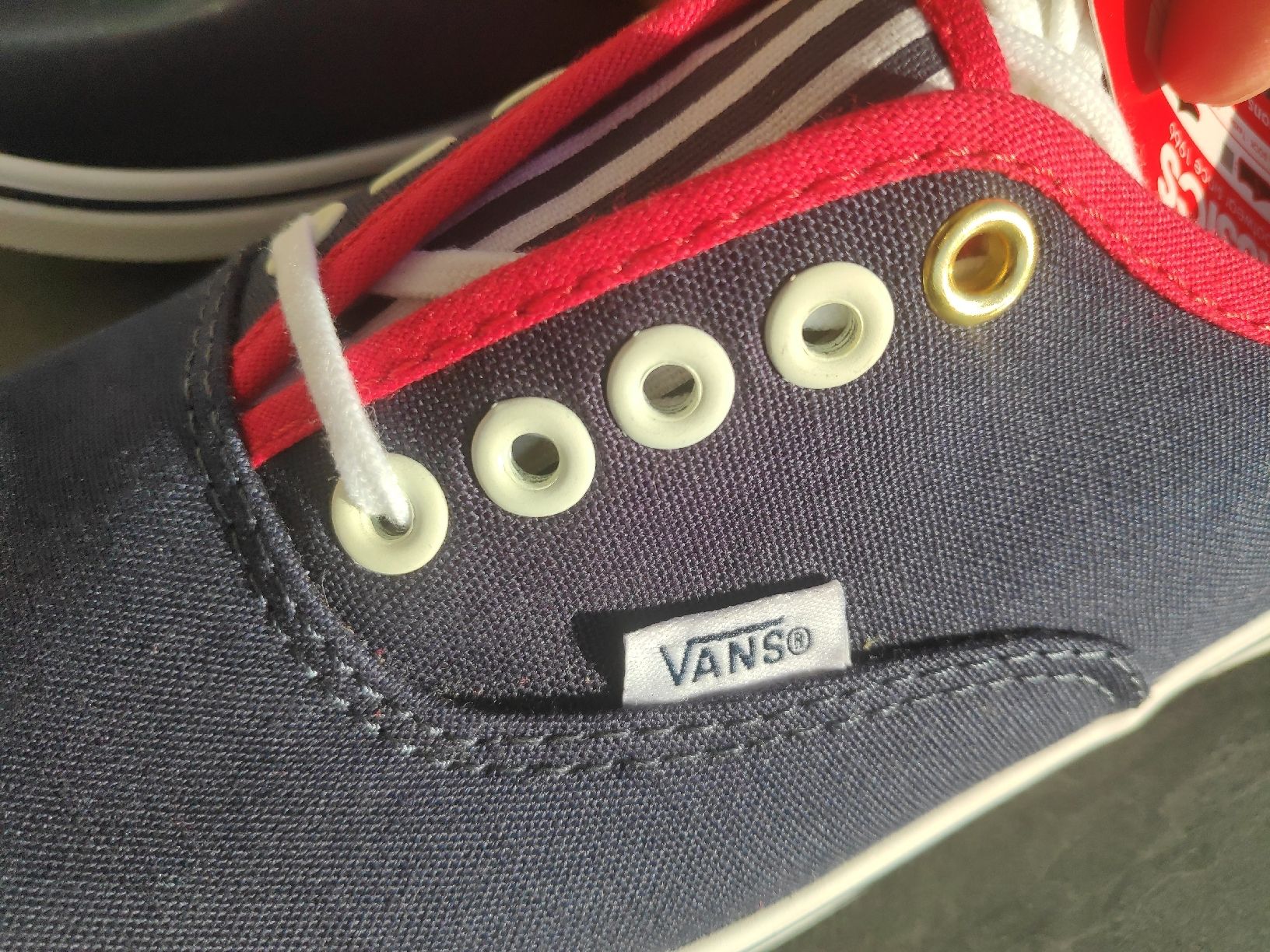 Vans Scarpe da uomo: Vans Authentic US12 / EUR46  – Nuovo e nell'imballaggio originale da Zürich venduto da Earthwormjim