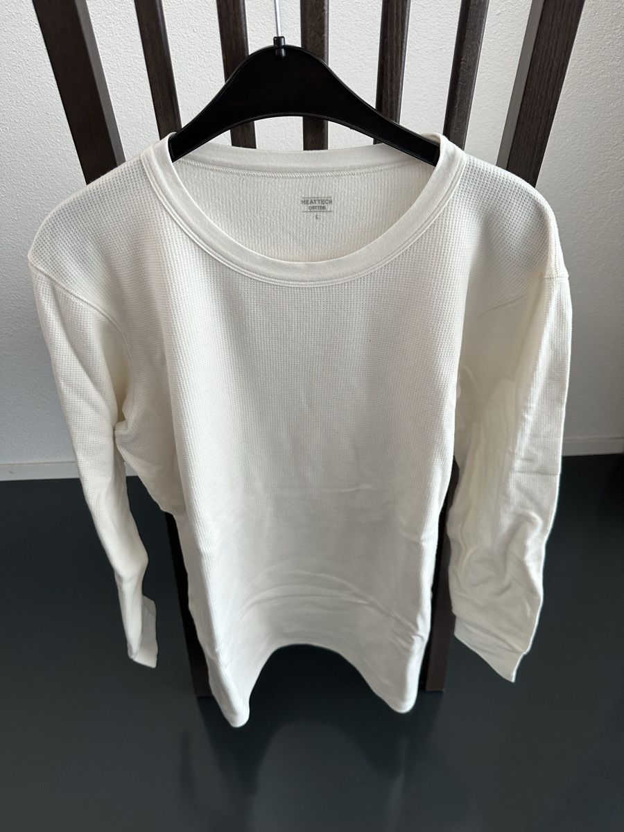 Uniqlo T-shirt: 2x Uniqlo Heattech Langarmshirt – Usato da Schlieren venduto da James1010