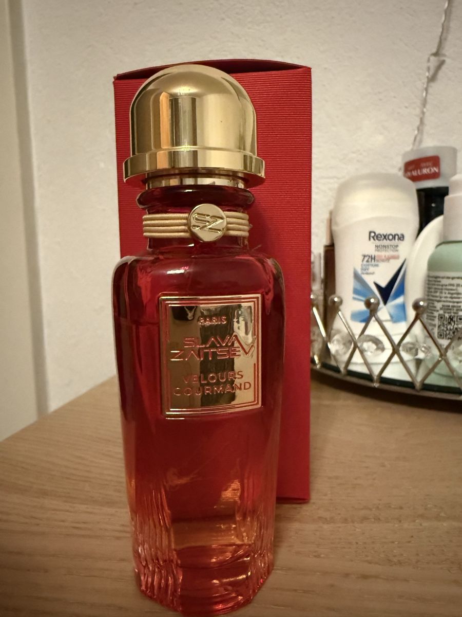 Parfum & Eau de Toilette: Parfüm  – Gebraucht aus Sarnen von Sla_ta 1