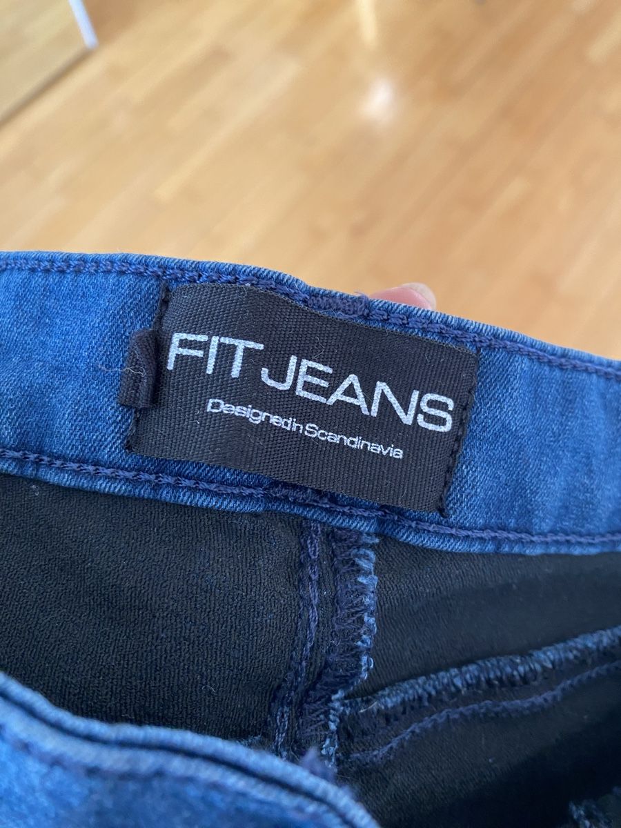 Jeans: Fitjeans – Neu (gemäss Beschreibung) aus Spiez von Michaela333
