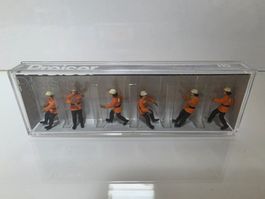 Preiser Figuren Feuerwehrmänner H0 10242 im Set neu