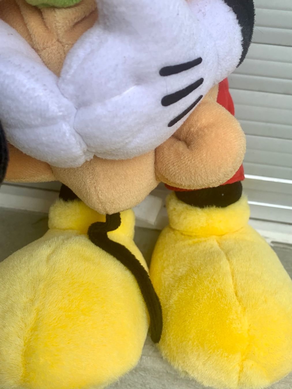 Disney Giocattoli: Peluche Mickey et Pluto dans ses bras – Usato da Martigny venduto da only__you 6