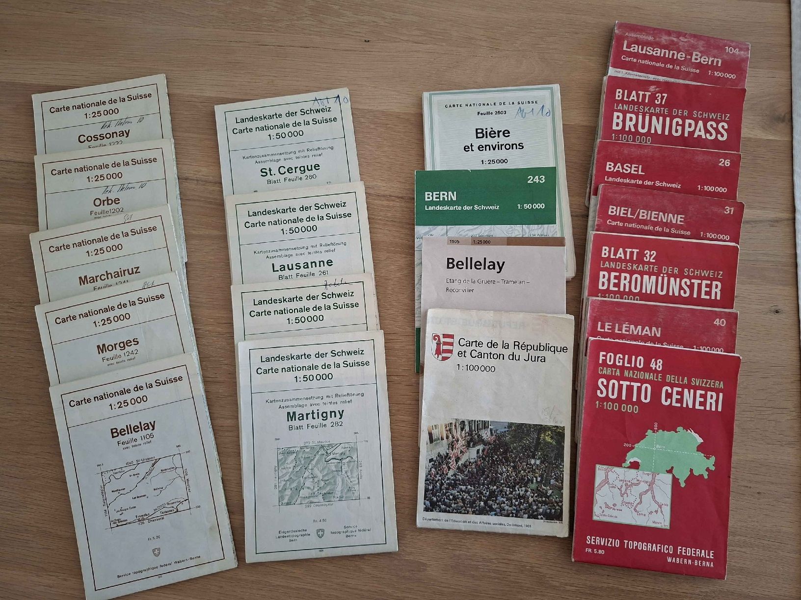 Landkarten & Atlanten: Collection Swiss Maps – Gebraucht aus Baden von jcm_9dkf