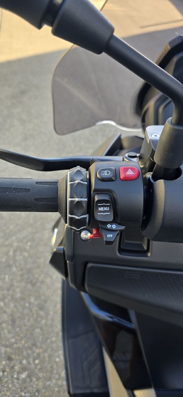 BMW Scooter: BMW c400gt schwarz – Usato da Sarmenstorf venduto da SebastianoS01 4