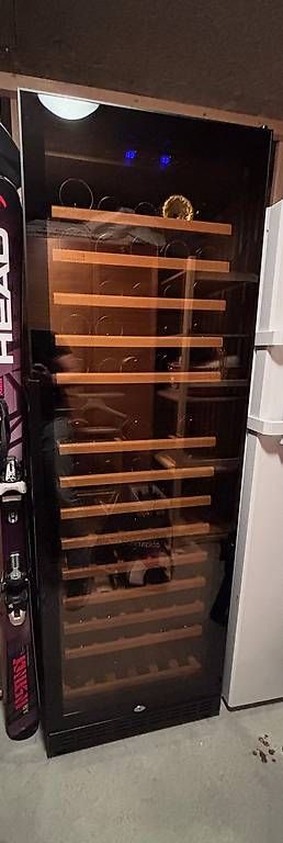 Frigoriferi: Armoire à vins SwissCave – Usato da Genève venduto da Alex_71