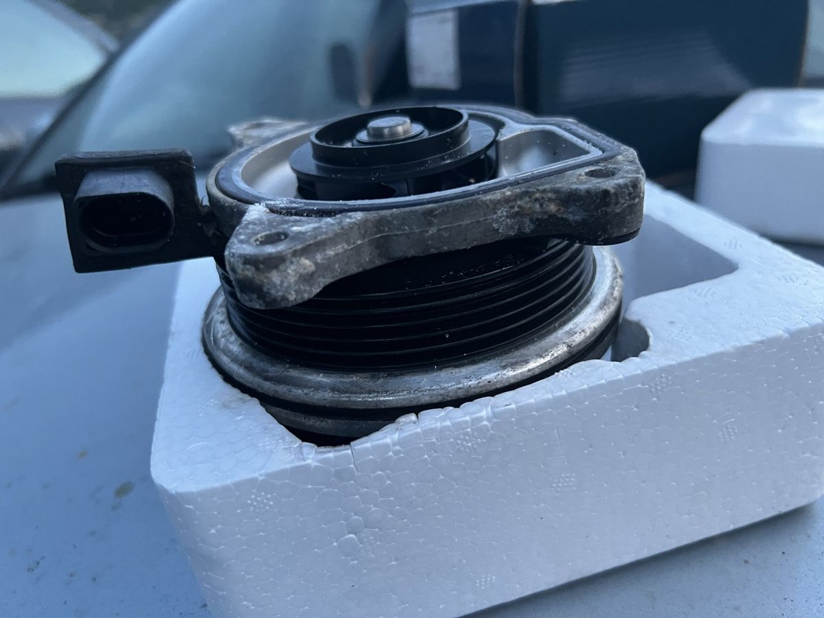 Pumpen & Teile: VW pompe à eau électrique – Gebraucht aus St-Séverin von amin06 1