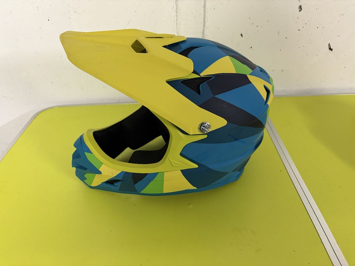 Decathlon Caschi: Casque intégral M Décathlon  – Usato da Villarimboud venduto da hampton2012 1