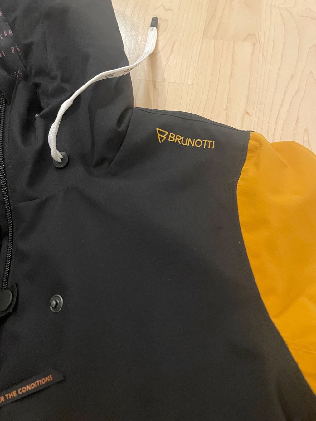 Brunotti Giacche: Brunotto Ski Anorak – Usato da Zürich venduto da Wandi2 2
