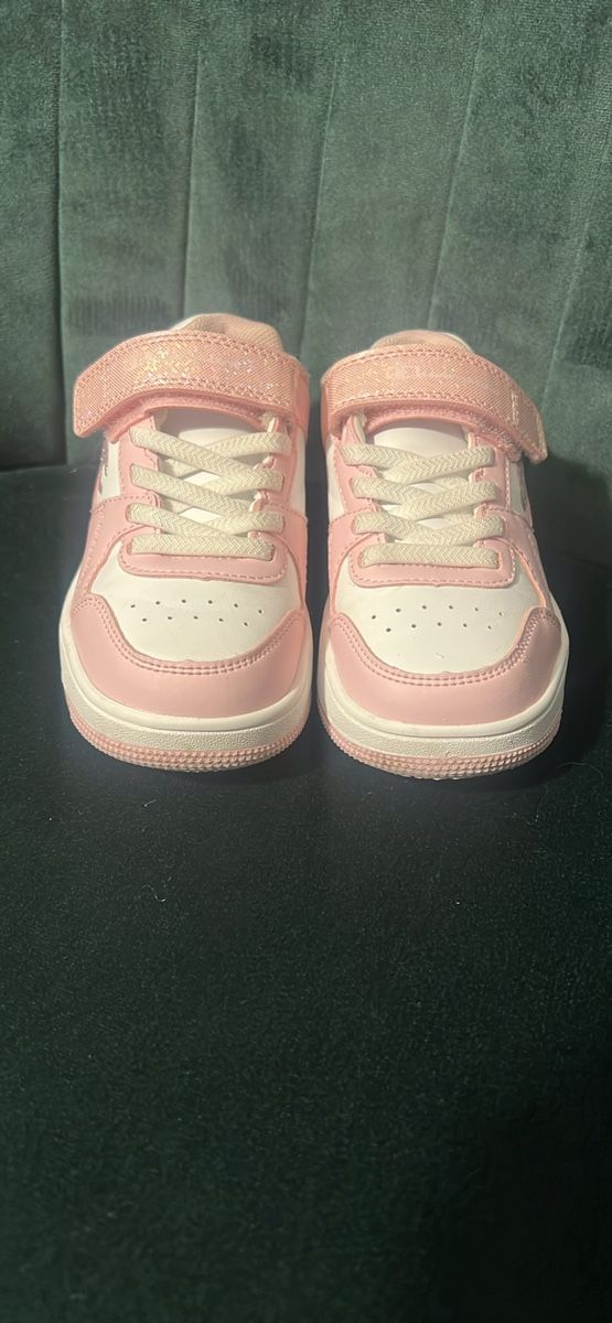 Scarpe per ragazze: Champion Mädchen Turnschuhe, Gr. 28 Top! – Usato da Seon venduto da Sunny-Schmuck78 1