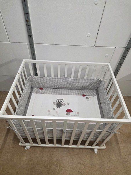 Box & Barriere di sicurezza: Laufgitter weiss mit Einlage Eulenmotiv – Usato da Davos Frauenkirch venduto da Patrkel