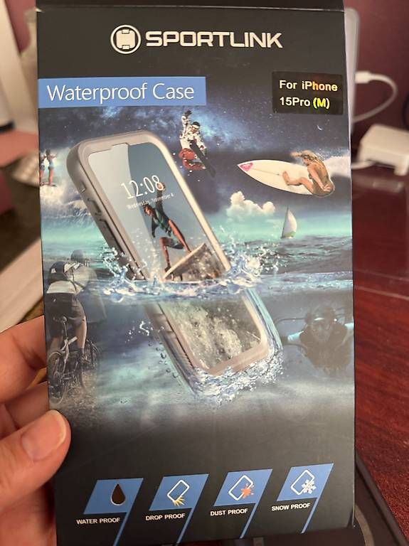 Lampade & Macchine fotografiche: Sportlink Waterproof Case für iPhone 15 Pro – Nuovo e nell'imballaggio originale da Muttenz venduto da einfach-schoen 1