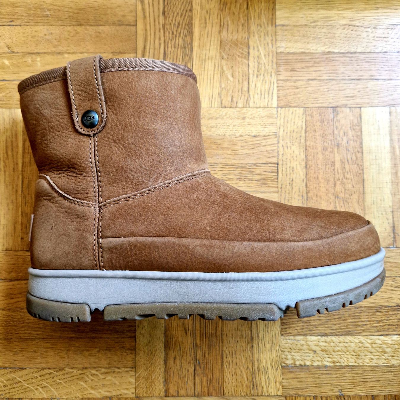 Ugg Scarpe da donna: UGG Classic Weather Mini 36 – Nuovo (secondo la descrizione) da Onex venduto da AF. 7