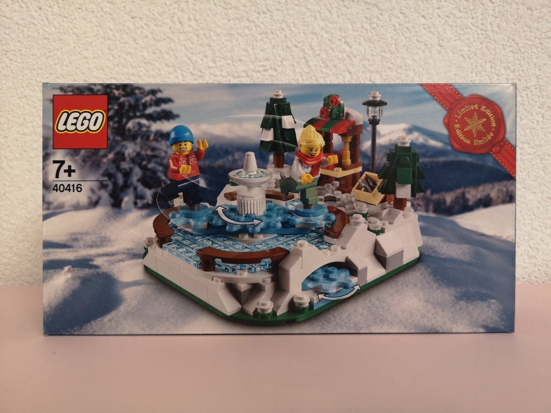Lego Kit di costruzioni: Lego 40416 Ice Skating Ring Christmas – Nuovo e nell'imballaggio originale da Echichens venduto da aegis0129