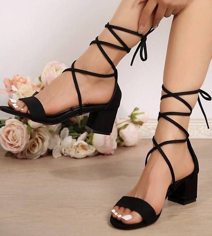 Damenschuhe: Elegante schwarze Lace-Up Heels – Gebraucht aus Rapperswil SG von s_dasilva 2