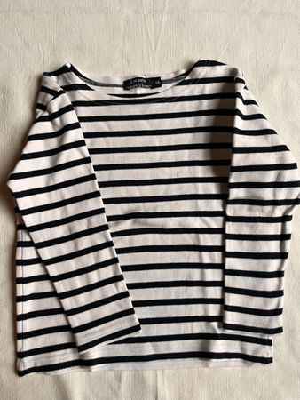“Marinière”, gestreiften Pulli,, 8 J.