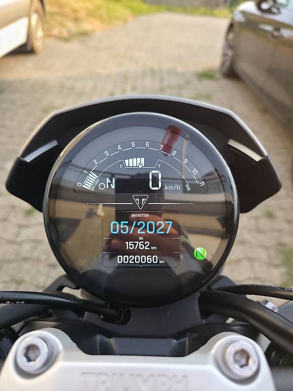 Triumph Route: Triumph Trident 660 - 35KW – D'occasion à Chavannes-le-Chêne par Flovw 1