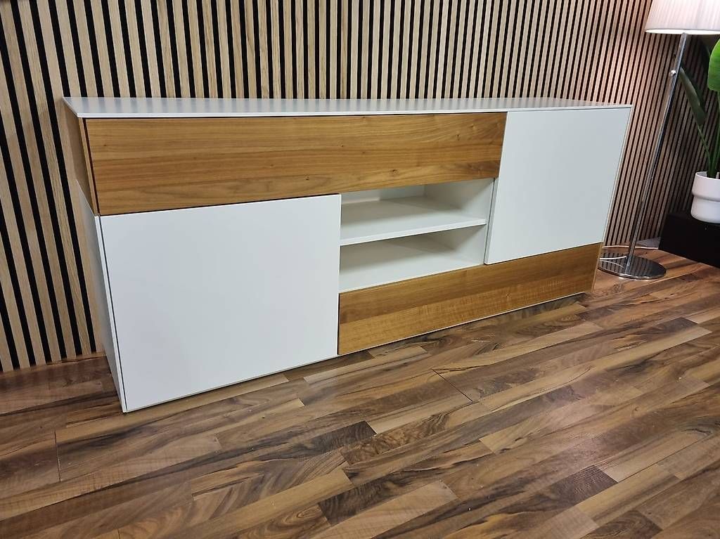 Cassettiere: Sideboard / Kommode Transport sofort möglich – Usato da Niedergösgen venduto da GogiCeda