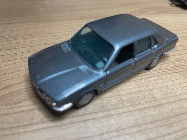 Miniature BMW 528i Gama 1/43 – Fabriquée En Allemagne De L'Ouest – N°1149