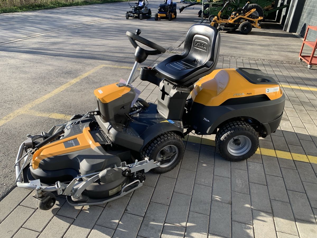Stiga Tagliaerba: Frontmäher Stiga Park 500  – Nuovo (secondo la descrizione) da Rosshäusern venduto da campo3.1