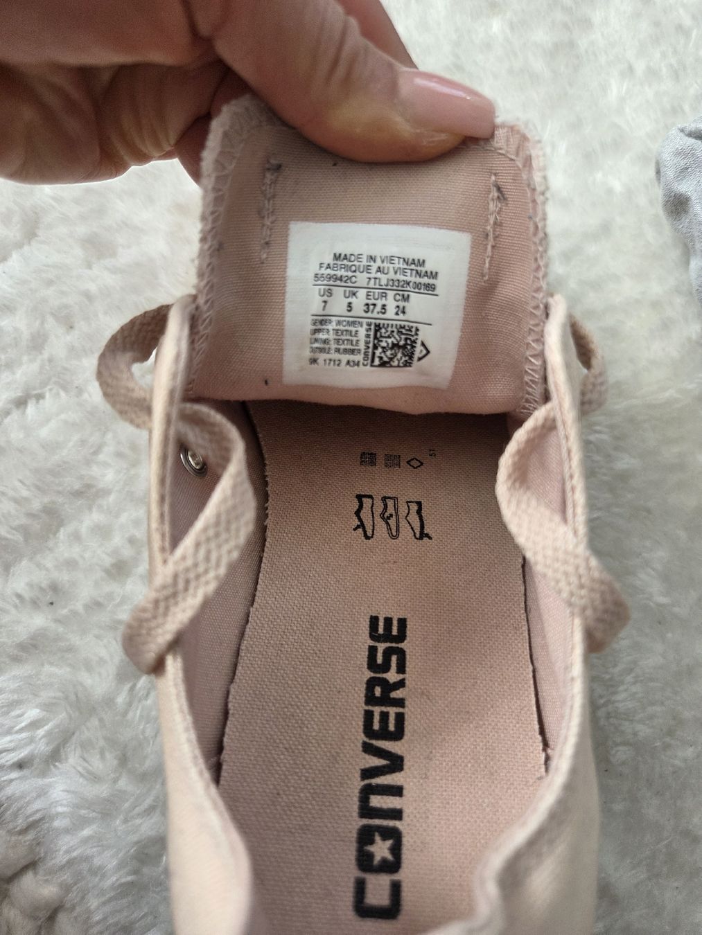 Converse Damenschuhe: Converse 37.5 – Gebraucht aus Frauenfeld von bea_6m8y 1
