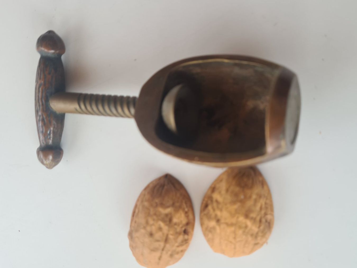 Tutte le decorazioni: Antike Nussknacker aus Messing, tolles Herbstdeko-Objekt – Usato da Aldesago venduto da ant_zk5q 5