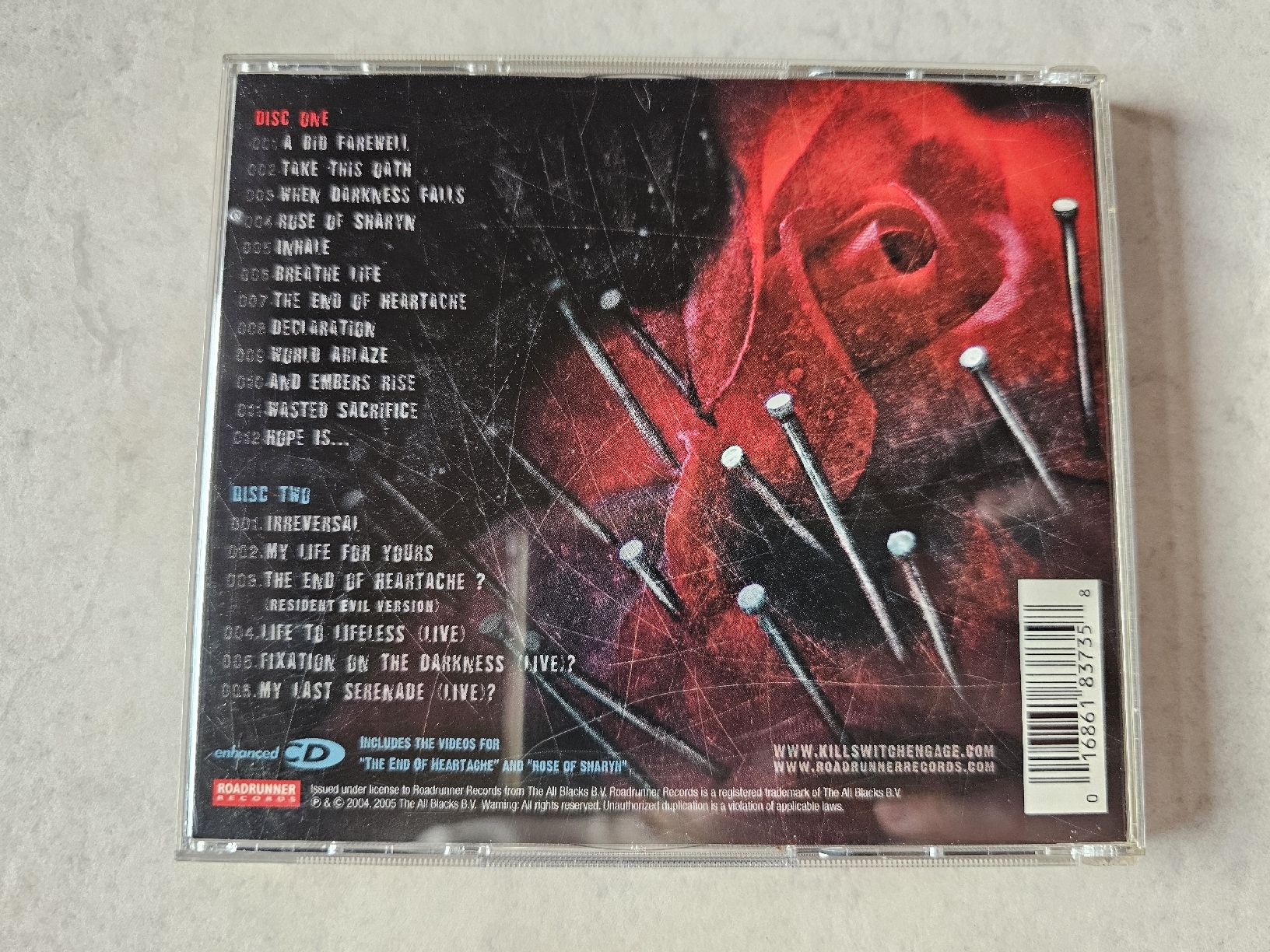 CD: Killswitch Engage  -  The End Of Heartache  /  2 CD's – Usato da Schneisingen venduto da backstore24 1