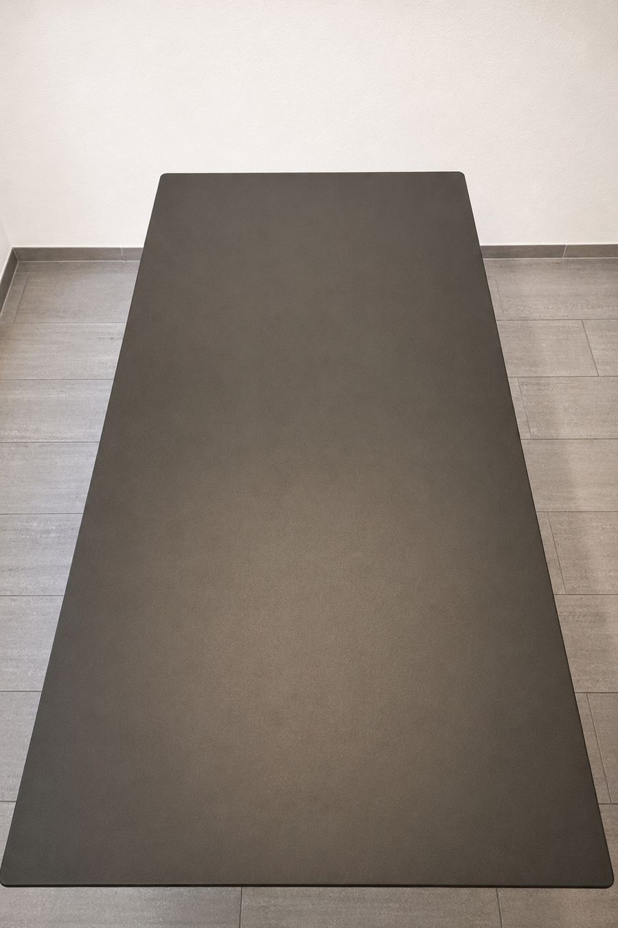 Hay Tavoli: Original Hay Loop Tisch - Schwarz 180 x 90 cm – Usato da Aarau venduto da Cable-Guy 2