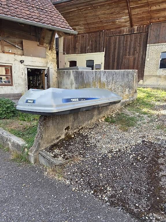 Box da tetto: Thule Dachbox 570Liter  XXL – Usato da Seewen SO venduto da supersnuper 1