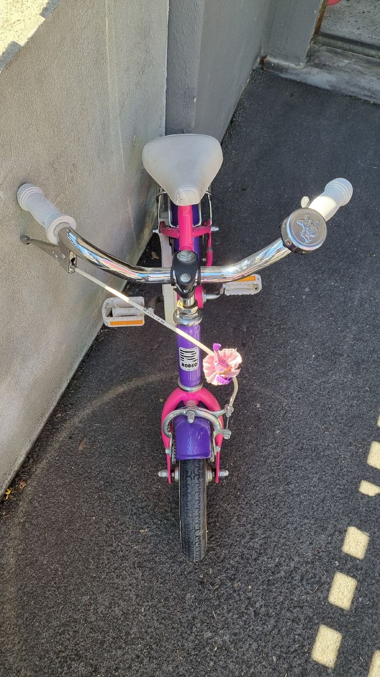 Veicoli per bambini: Kindervelo – Usato da Sarnen venduto da Misha3 1