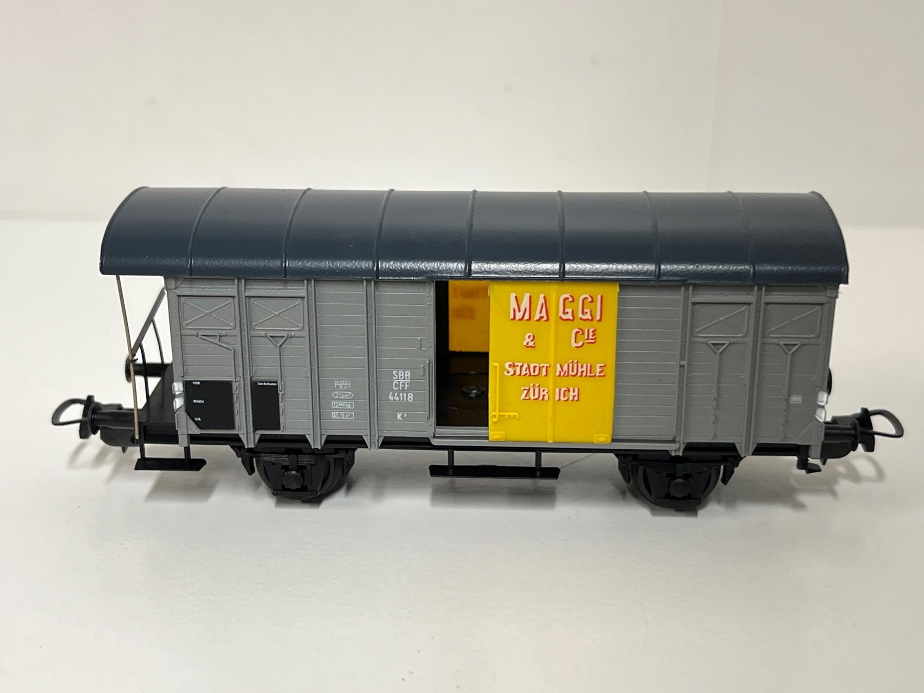 Piko Modellini di ferrovie: Piko SBB MAGGI   H0 DC – Usato da Neuenhof venduto da ludovicco