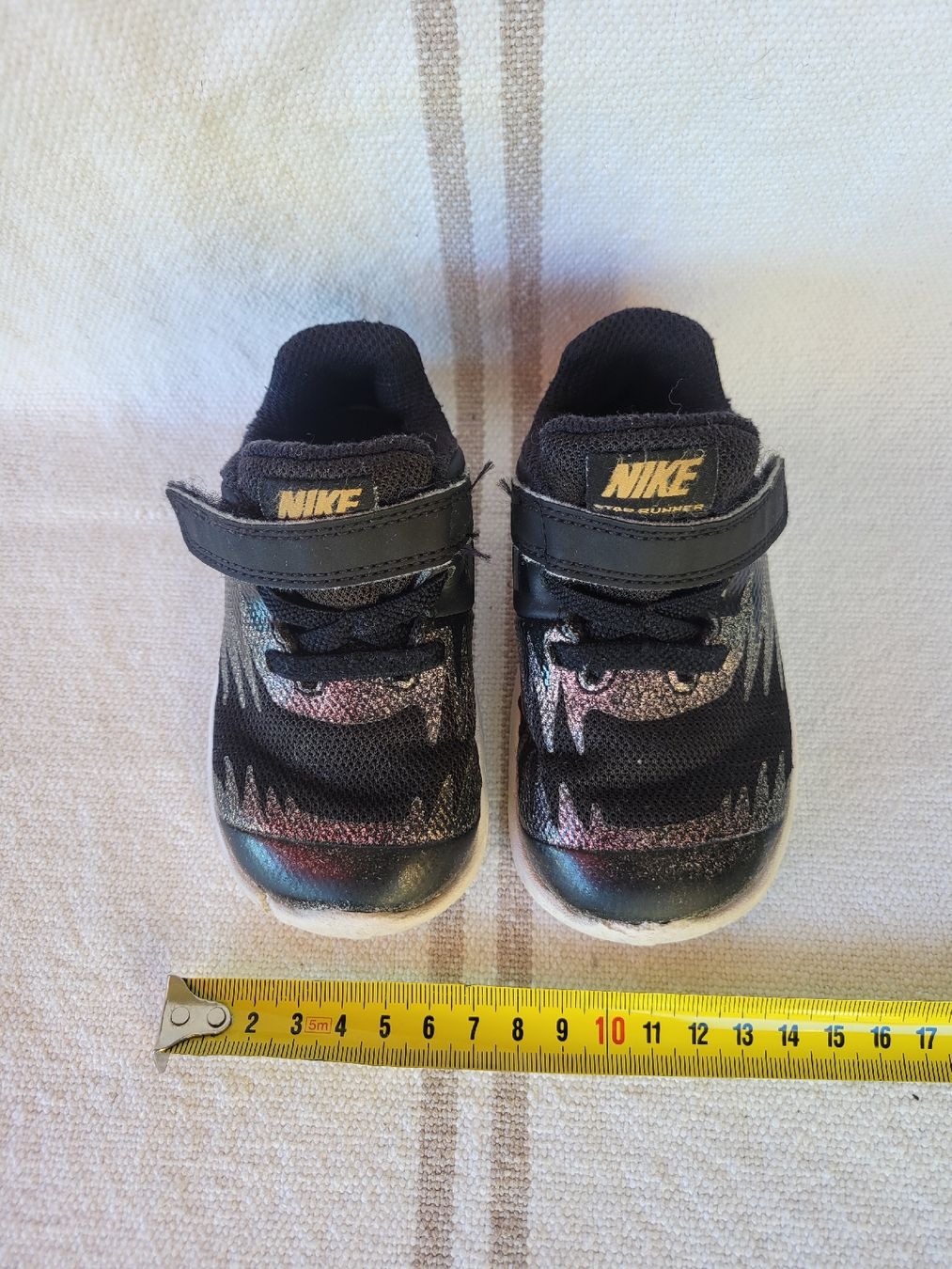 Nike Scarpe per ragazzi: basket Nike, taille 21 – Usato da Neuchâtel venduto da valerizette