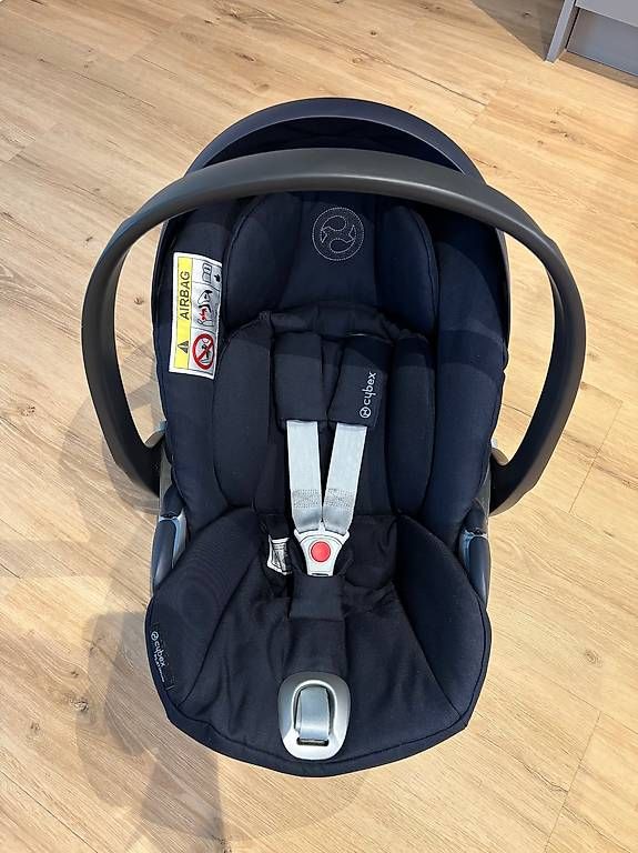 Seggiolini per auto: CYBEX Cloud Autoschale in dunkelblau mit Isofix BASE – Usato da Mühlau venduto da dal_6d7k 3