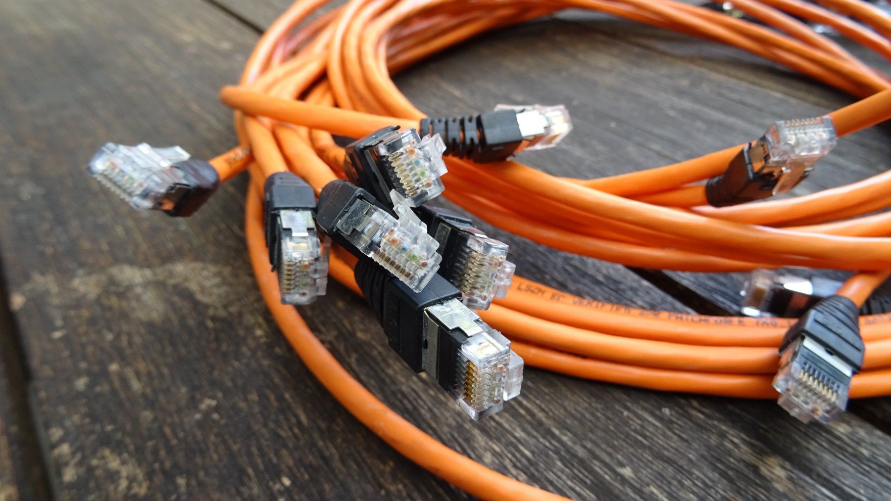 Cavi: Ethernet Kabel Cat6 2m & 3m – 9 Stk – Usato da Riedholz venduto da Leo.L 2