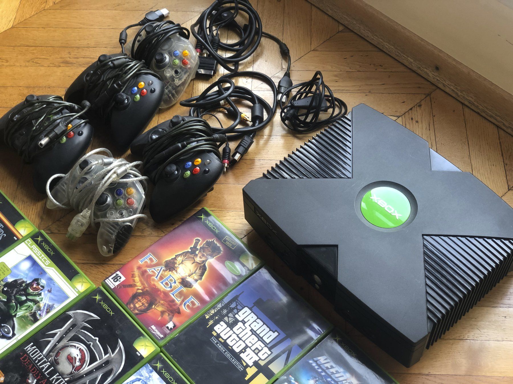Microsoft Konsolen: XBOX CLASSIC ORIGINAL + GAMES – Gebraucht aus Zürich von  6