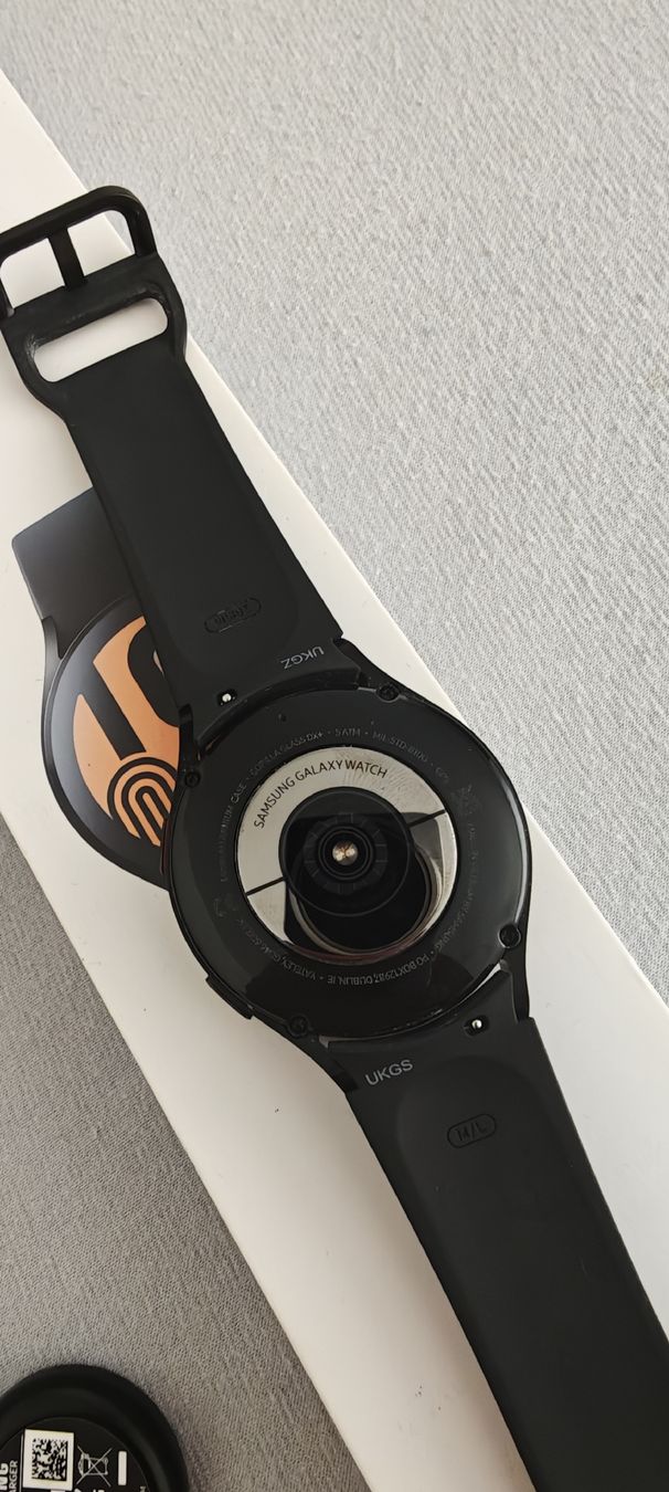 Samsung Smartwatch: Samsung Galaxy Watch 4 top Zustand  – Nuovo (secondo la descrizione) da Rupperswil venduto da pimpjuice 3