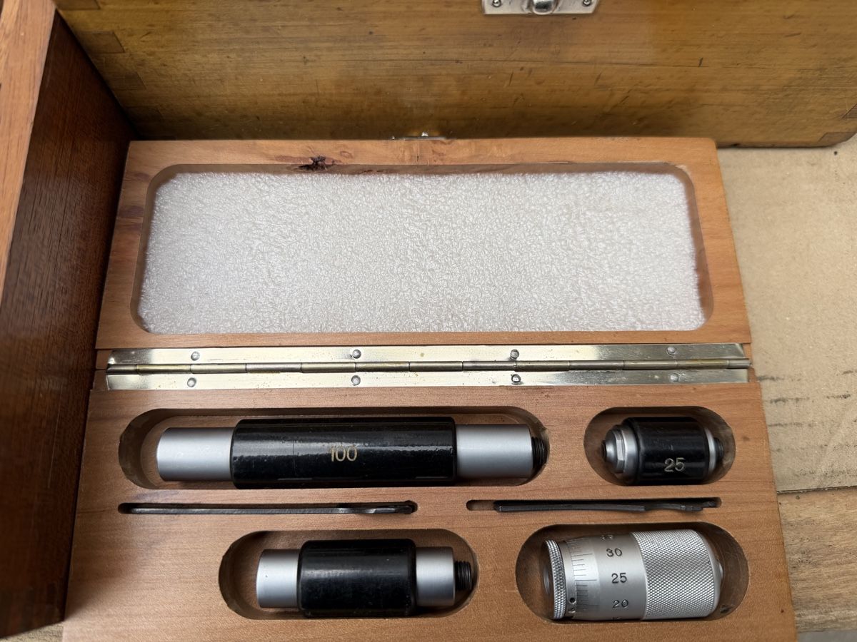 Misurare: Posten diverse Präzisionsmessgerät Micrometers Set, Holzbox – Usato da Necker venduto da liq24 2