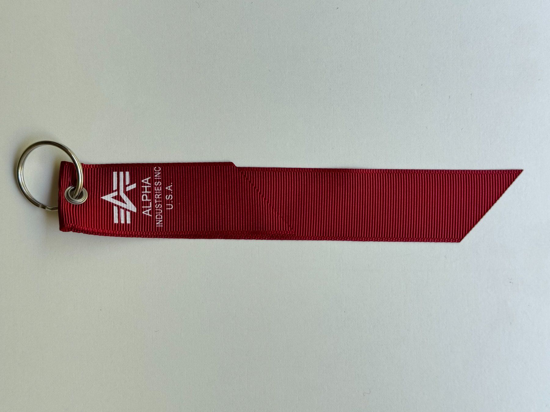 Schlüsselanhänger & - bänder: Ruban Remove Before Flight – Alpha Industries U.S.A. – Neu (gemäss Beschreibung) aus Genève von Reveur 1