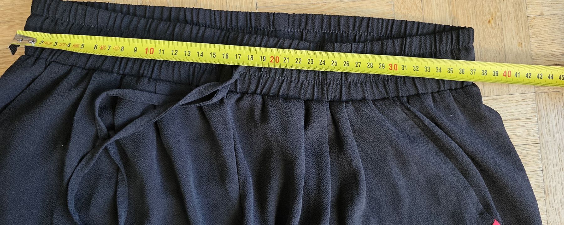 Pantaloni: Pantalon noir fluide Heidi.com – Usato da Yverdon-les-Bains venduto da van_dq65 8