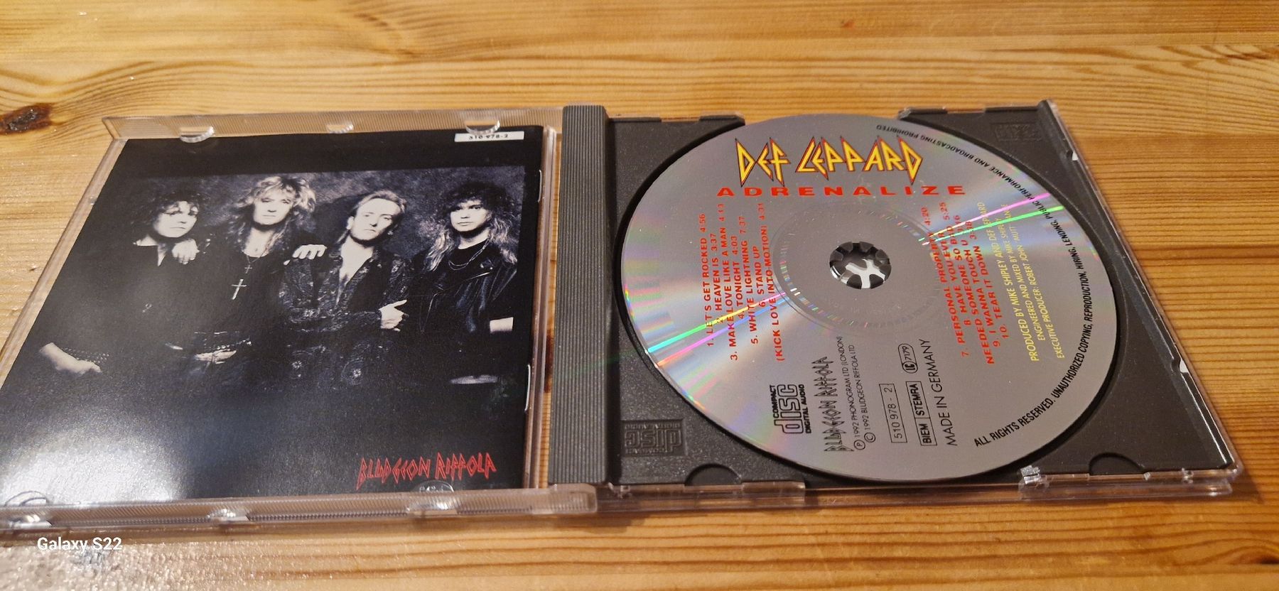 CD: Def Leppard – Adrenalize – Usato da Yvonand venduto da CD-KINGDOM 1