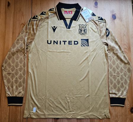 AFC Wrexham Trikot NEU Grösse L Macron UK England Wales