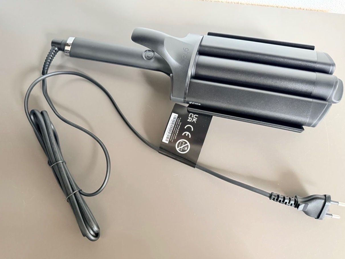 GHD Piastre & Arricciacapelli: ghd Wave Professional Triple Barrel Waver – Usato da Bonstetten venduto da Isabelle1405 1