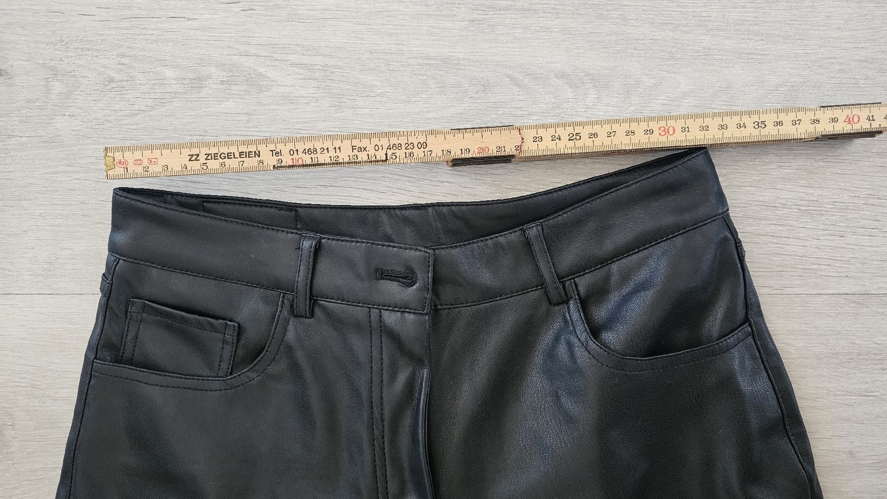Tally Weijl Pantaloni: Kunst Leder Hose gr. 36 – Nuovo (secondo la descrizione) da Dintikon venduto da MiaCi 1