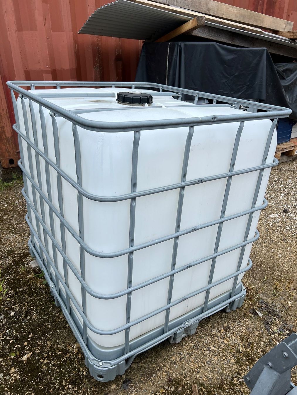 Tränken & Tröge: IBC Container, Wassertank, Pallettcontainer – Gebraucht aus Wettingen von Wespi4 4