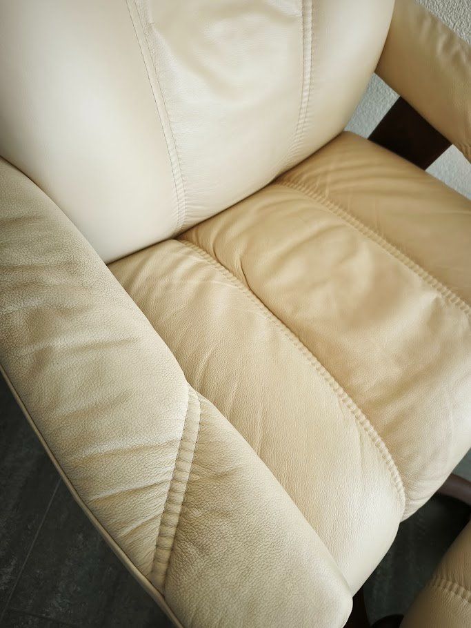 Stressless Sessel: Stressless Relax Sessel mit Hocker Leder Creme – Gebraucht aus Toffen von Immo-Erben 5