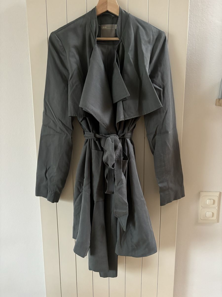 Asos Cappotti: Stylish ASOS Waterfall Trench Coat, Gr. 38, Anthracite – Nuovo e nell'imballaggio originale da Genève venduto da Bella_909 1