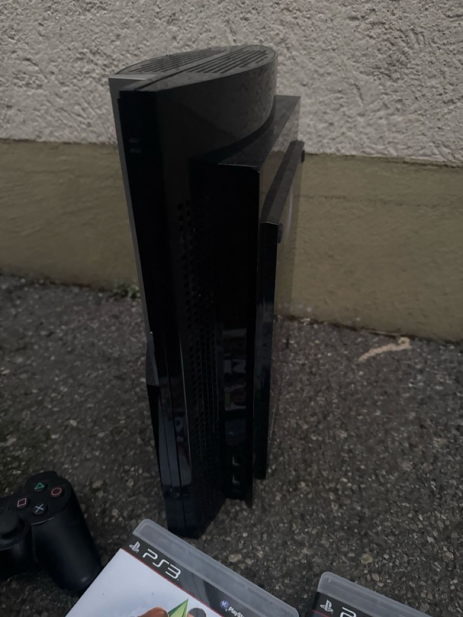 Sony Console: Sony PlayStation 3 mit Spielen und Controller gebrauch – Usato da Olten venduto da HoYa01 3