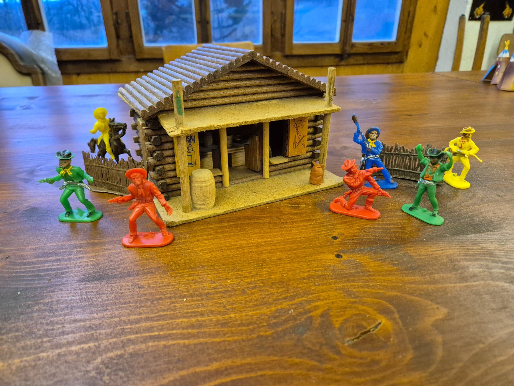 Spielzeuge: Cowboys mit Kutsche und Laden – Gebraucht aus St.Gallen von Stocken64 3